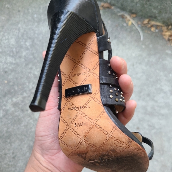 Sexy strappy L.A.M.B. black leather sandals - Picture 3 of 4